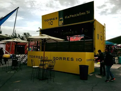 Pop up containers